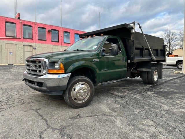2001 Ford Super Duty F-550 XL