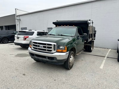 2001 Ford Super Duty F-550 XL