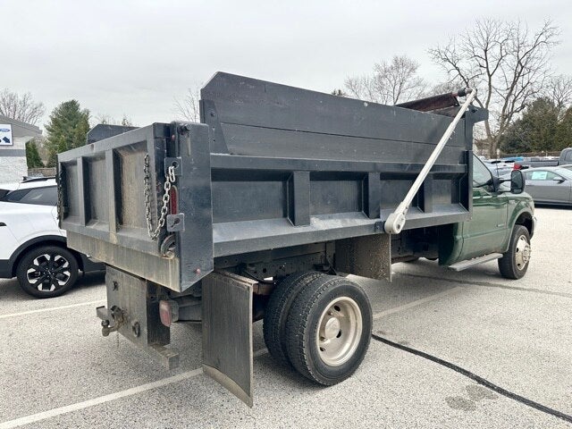 2001 Ford Super Duty F-550 XL