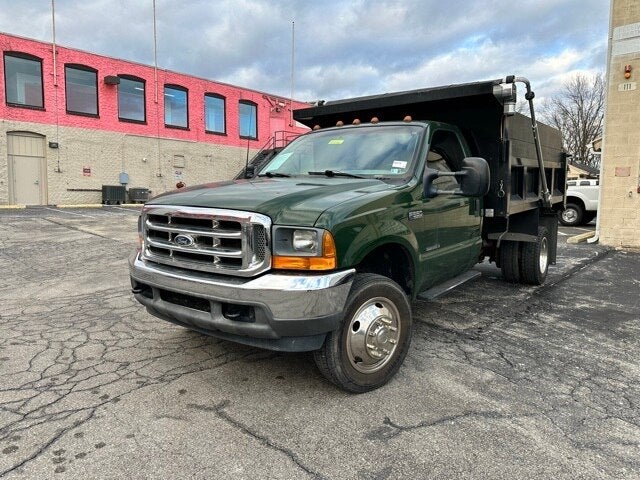 2001 Ford Super Duty F-550 XL