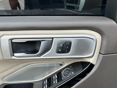 2021 Ford Explorer Platinum