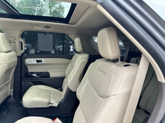 2021 Ford Explorer Platinum