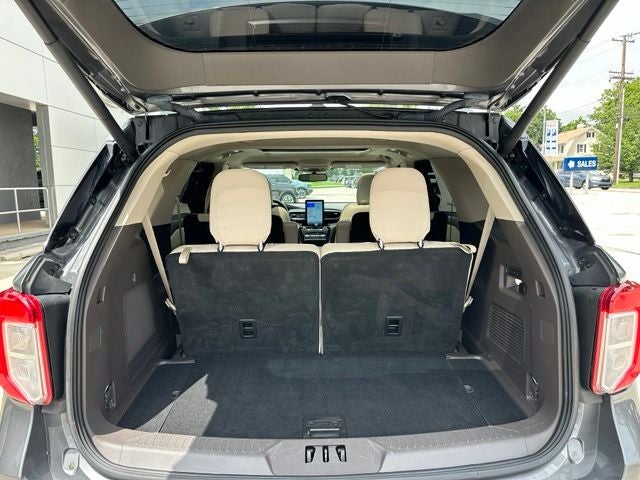 2021 Ford Explorer Platinum