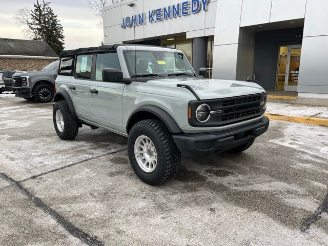 2022 Ford Bronco Base