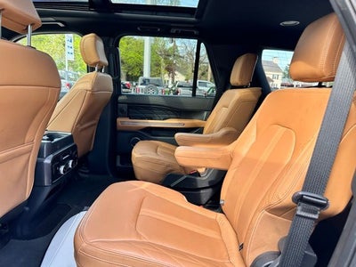 2022 Ford Expedition Platinum