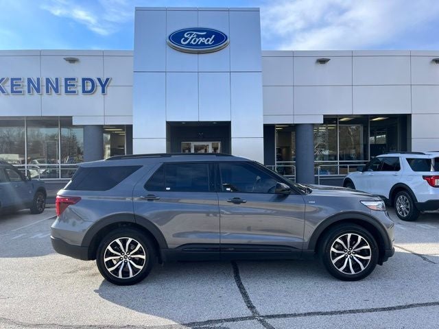 2022 Ford Explorer ST-Line