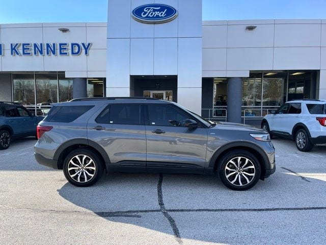 2022 Ford Explorer ST-Line