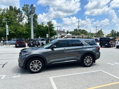 2025 Ford Explorer Active