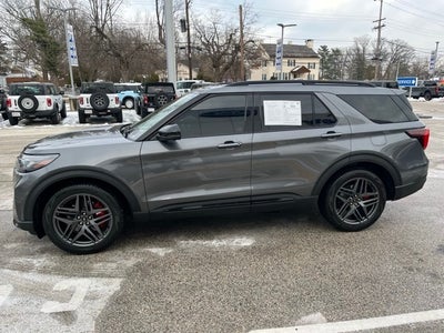 2025 Ford Explorer ST