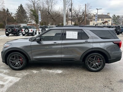 2025 Ford Explorer ST