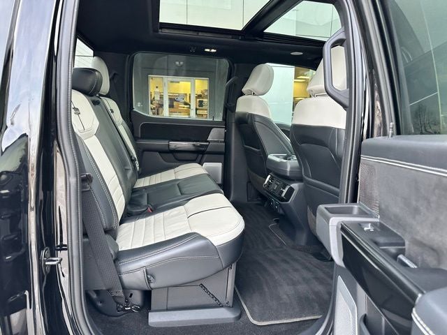 2023 Ford F-150 Lightning Platinum