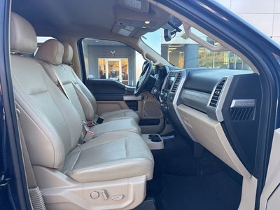 2017 Ford Super Duty F-250 SRW Lariat