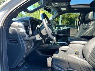 2024 Ford Super Duty F-350 SRW Platinum