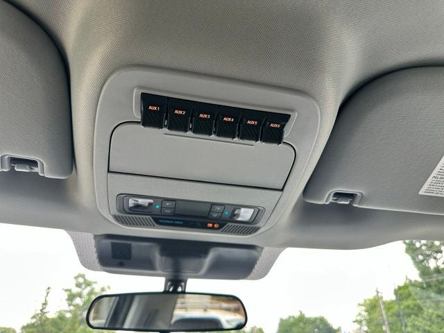 2025 Ford Super Duty F-350 SRW XLT