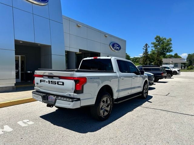2023 Ford F-150 Lightning LARIAT