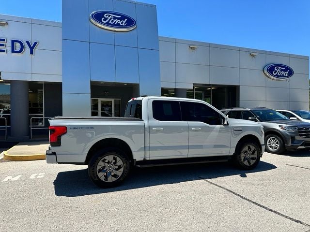2023 Ford F-150 Lightning LARIAT