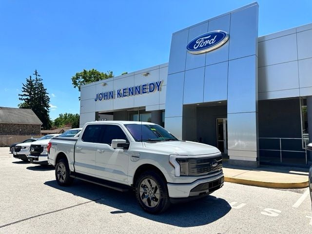 2023 Ford F-150 Lightning LARIAT