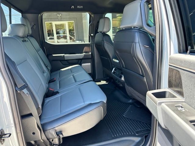 2023 Ford F-150 Lightning LARIAT