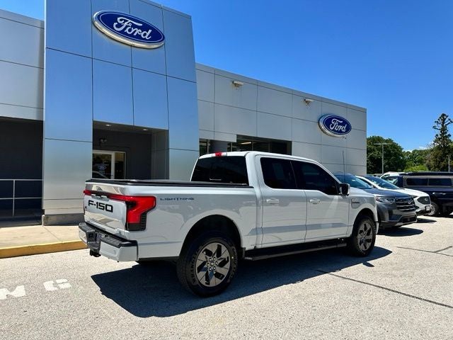 2023 Ford F-150 Lightning LARIAT