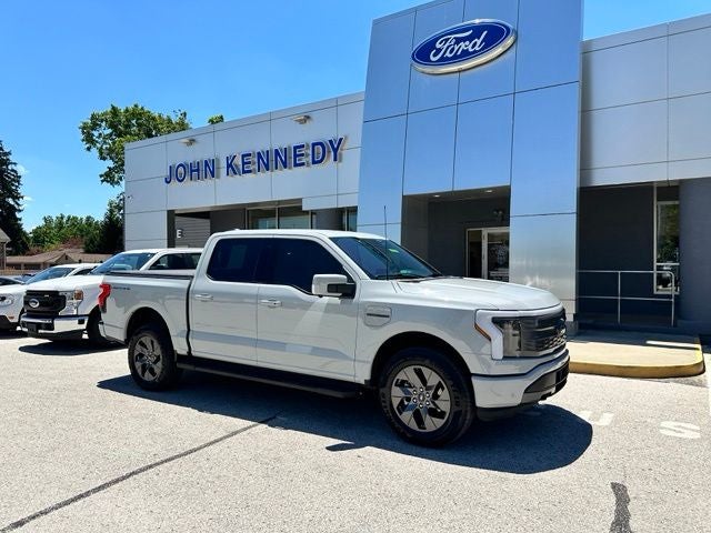 2023 Ford F-150 Lightning LARIAT