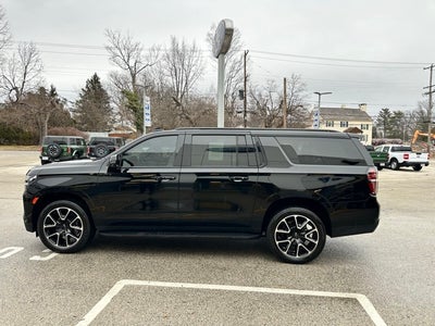 2023 Chevrolet Suburban RST