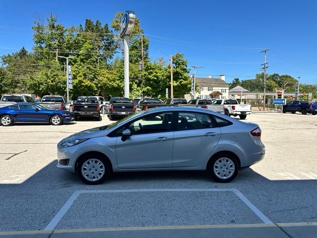 2016 Ford Fiesta S