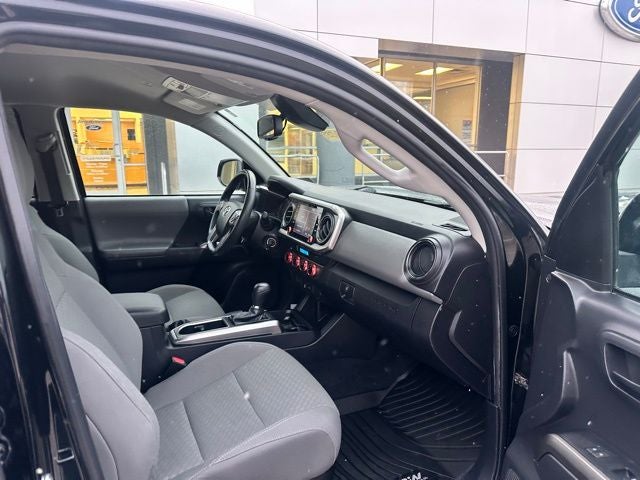 2022 Toyota Tacoma 4WD SR