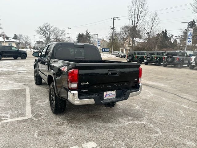 2022 Toyota Tacoma 4WD SR