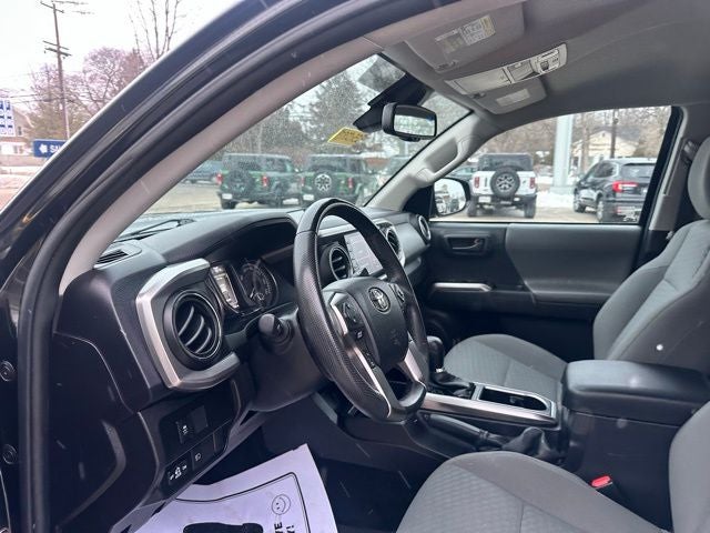 2022 Toyota Tacoma 4WD SR