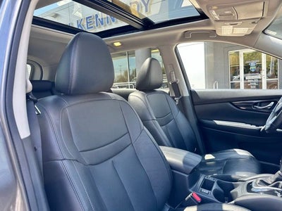 2020 Nissan Rogue SL