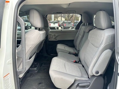 2021 Toyota Sienna LE