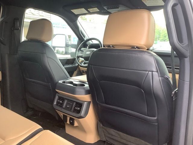 2023 Ford F-450SD Lariat DRW