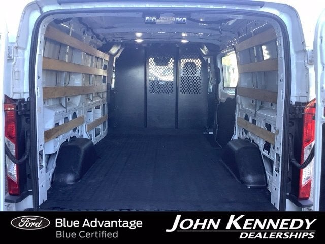 2022 Ford Transit-250 Base