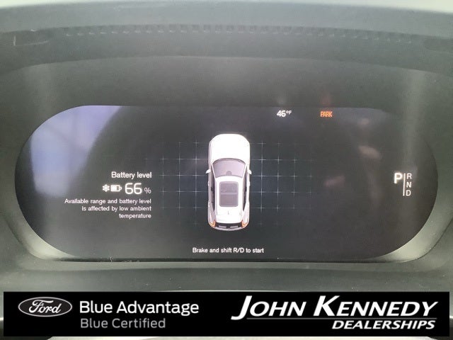 2021 Volvo XC40 Recharge Pure Electric P8