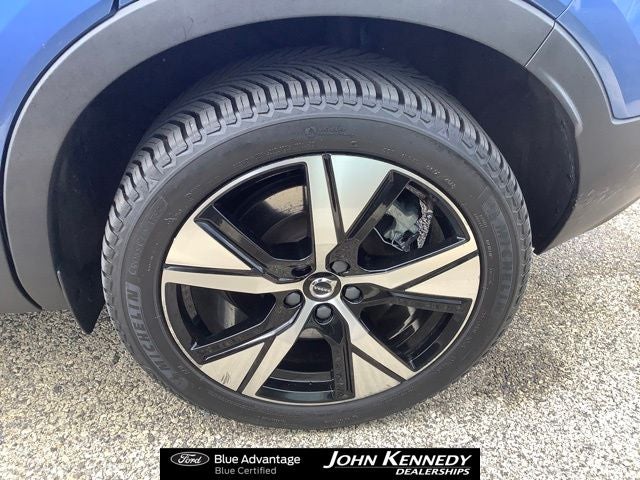 2021 Volvo XC40 Recharge Pure Electric P8