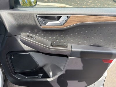 2020 Ford Escape Hybrid Titanium