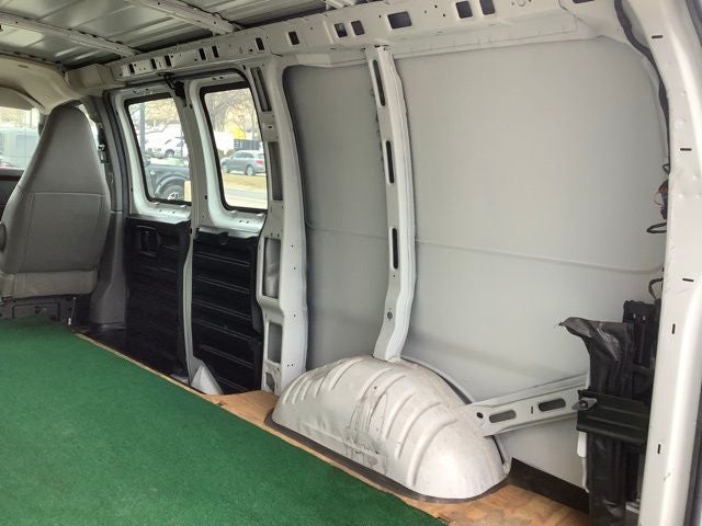 2019 Chevrolet Express 2500 Work Van Cargo