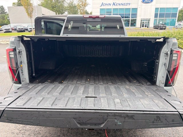 2025 GMC Sierra 3500HD AT4