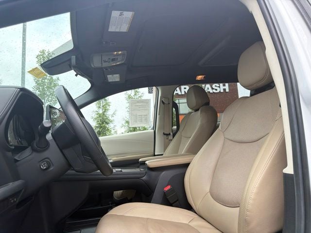 2024 Toyota Sienna Limited 7 Passenger