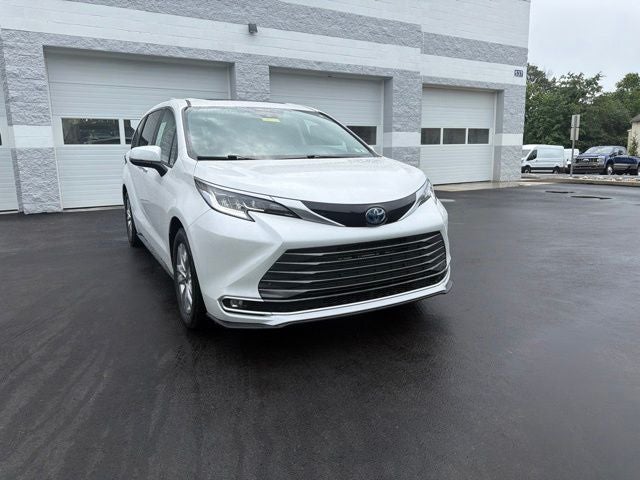 2024 Toyota Sienna Limited 7 Passenger
