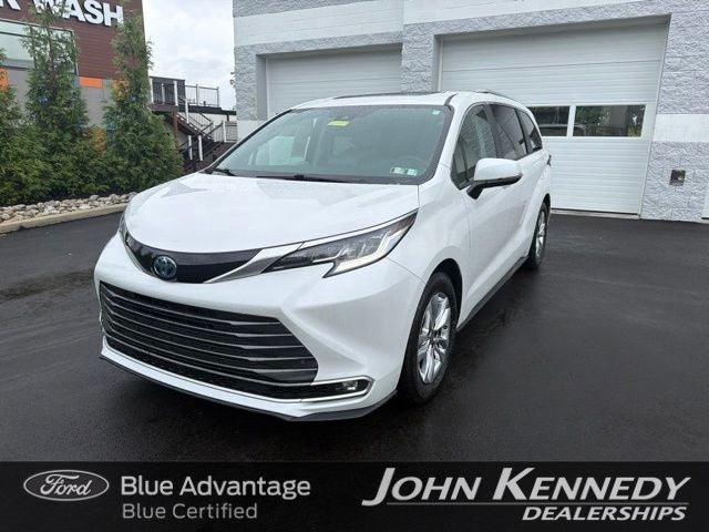 2024 Toyota Sienna Limited 7 Passenger
