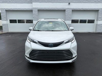 2024 Toyota Sienna Limited 7 Passenger