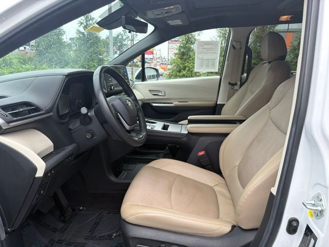 2024 Toyota Sienna Limited 7 Passenger
