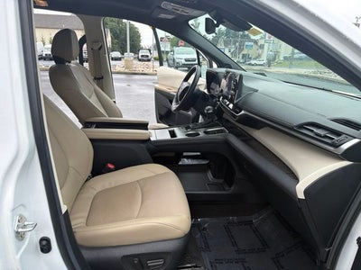 2024 Toyota Sienna Limited 7 Passenger