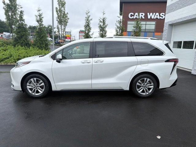 2024 Toyota Sienna Limited 7 Passenger