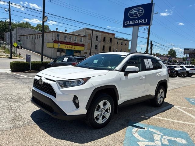 2020 Toyota RAV4 XLE