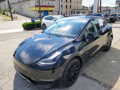 2023 Tesla Model Y Long Range