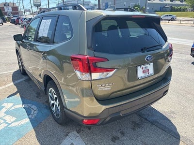 2023 Subaru Forester Premium