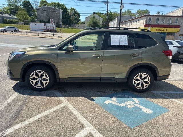 2023 Subaru Forester Premium
