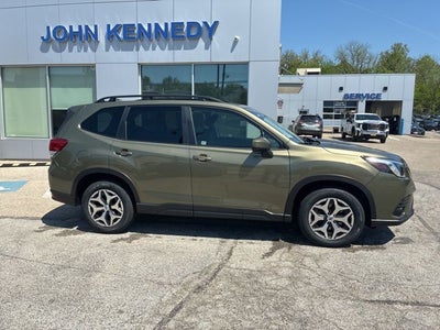 2023 Subaru Forester Premium